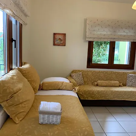 Bay House Apartment Kinira